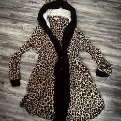 DKNY Leopard printed robe 