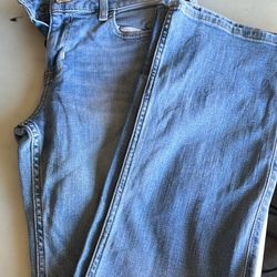 Women’s Jeans Perfect For Reseller 