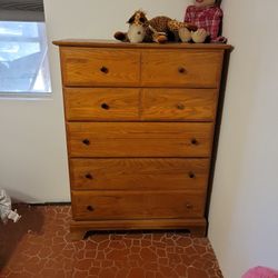 Upright Dresser Chest