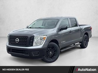 2017 Nissan TITAN