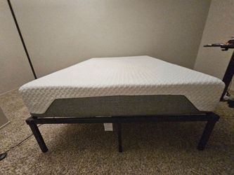Full Size Mattress - Like New