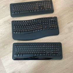 Set of 3 wireless Microsoft Keyboards
