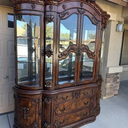 Beautiful China Cabinet 