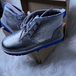 Uggs New Boots In Box $75 (Kid's)