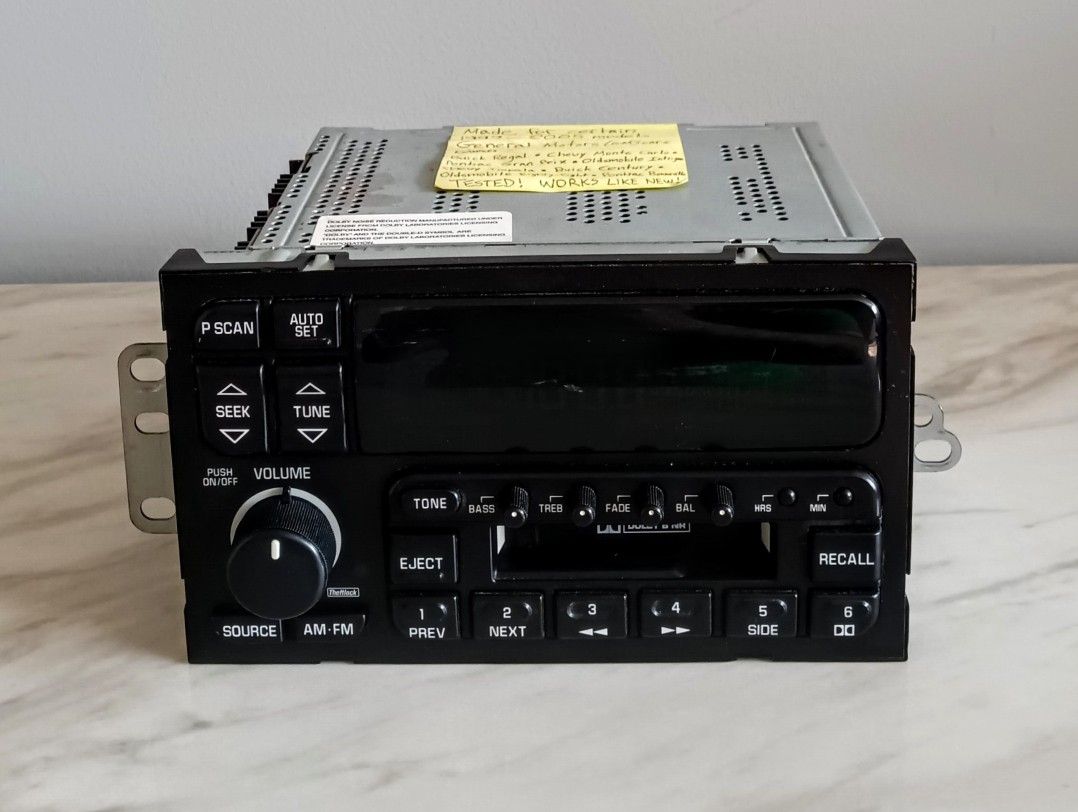 Delco Electronics GM Radio Cassette Player