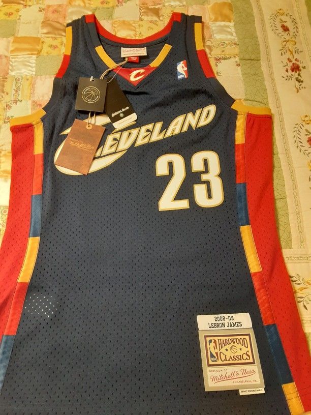 LeBron James Cleveland Cavaliers Jersey 