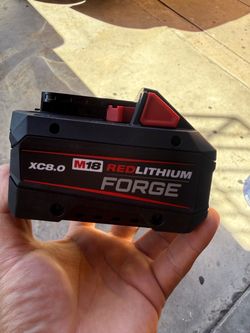 Milwaukee forge battery 8.0 new