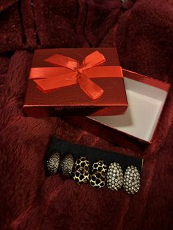 Set Of Three Vintage Kenneth Jay Lane Women’s Clip On Earrings