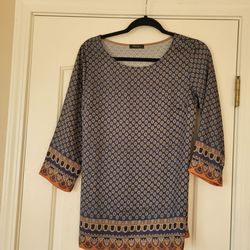 Beautiful top!  Never worn.
