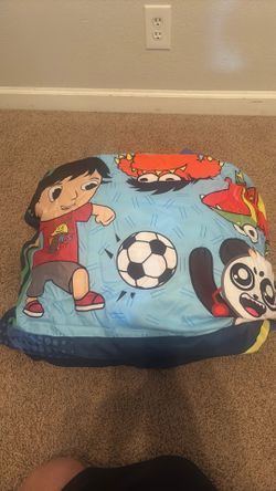 Ryan’s World Full Bedding Set