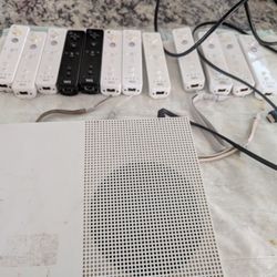Xbox One S No Power Missing Back And Controllers No Power Missing Parts

controllers also no power missing battery cover and button and battery connec