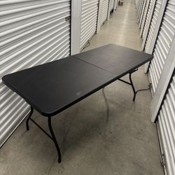 6FT, BLACK FOLDING TABLE 
