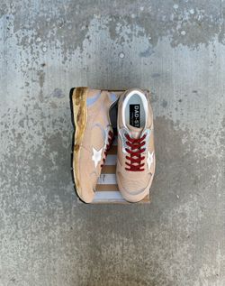 Golden Goose Dad-Star (Size 10)