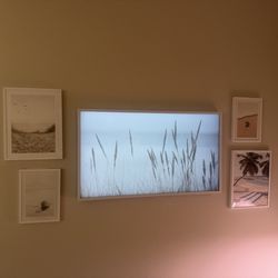 Samsung Frame TV 43 inch