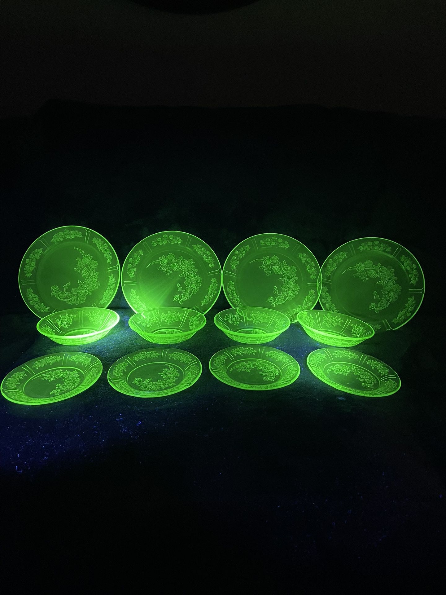 1930’s Uranium Federal Glass Cabbage Rose Pattern (Service For Four, 12 Pieces)
