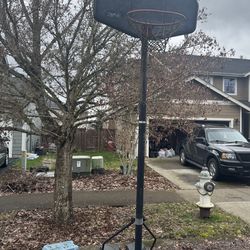 Free basket ball hoop.