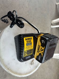 Dewalt Battery 4 Amp