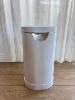 Munchkin Diaper Pail