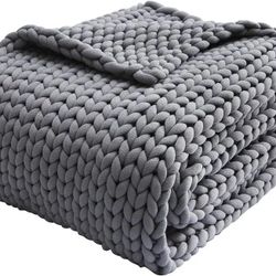 12 Pound Knitted Weighted Blanket 