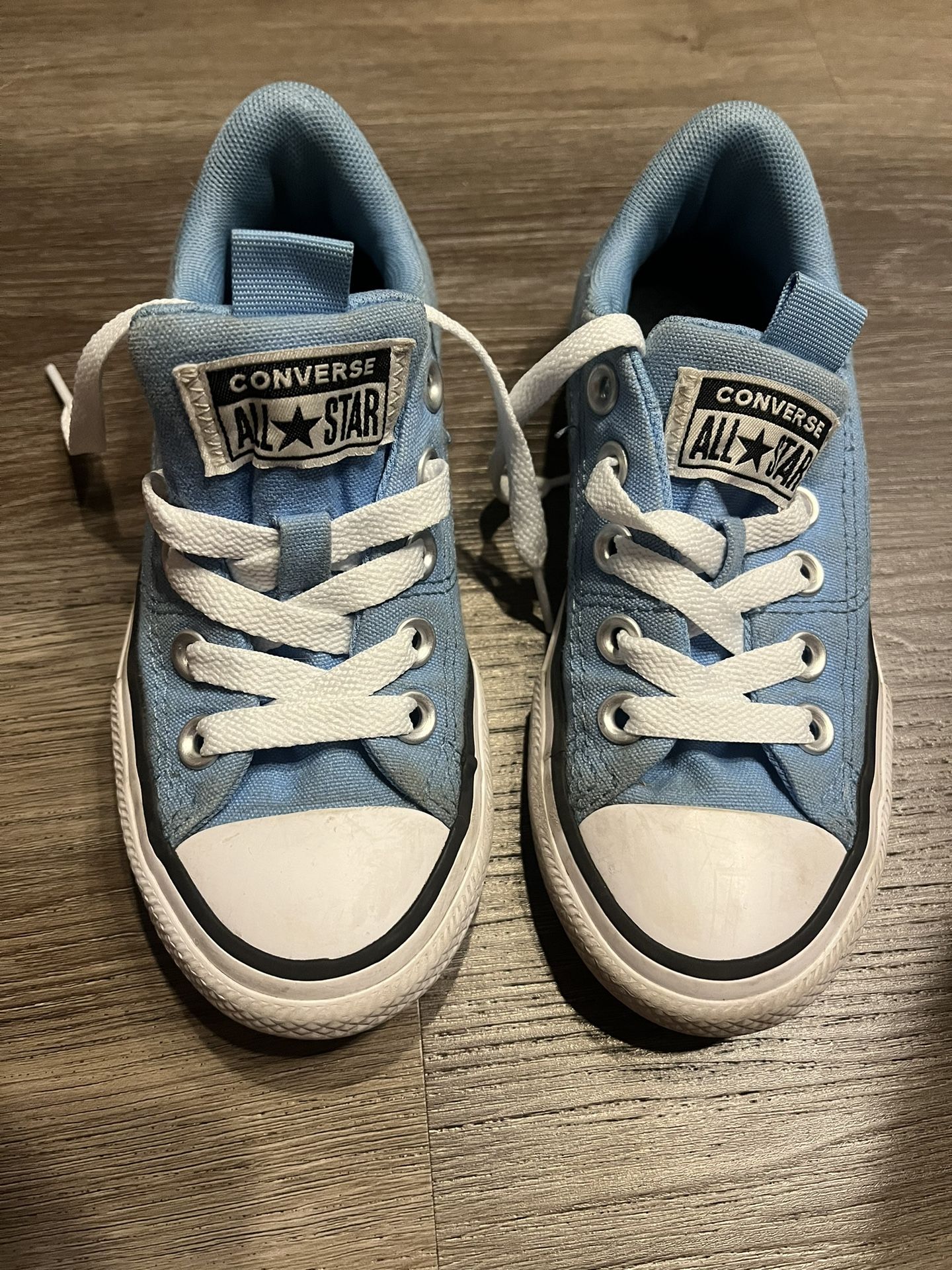 Blue Converse Chucks