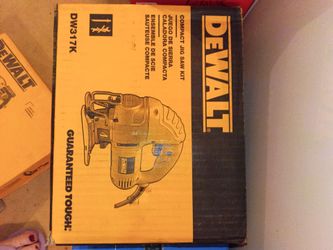 DEWALT DW317K Compact Jig Saw Kit