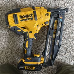 Dewalt 16 Gauge Angled Nailer With Battery And Charger Included 