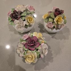 3 Porcelain basket flower bouquet Royal Doulton Royale Stratford Coalport (D)
