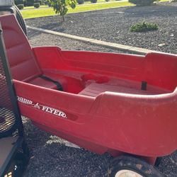 Radio Flyer With Buckles Fold Down 