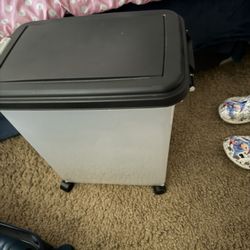Small Dog Food container