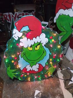 Grinch Wreath