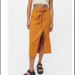 Women Skirt By Urban Outfitters , Fabric Linen, Size :S Price :$16 Brand New