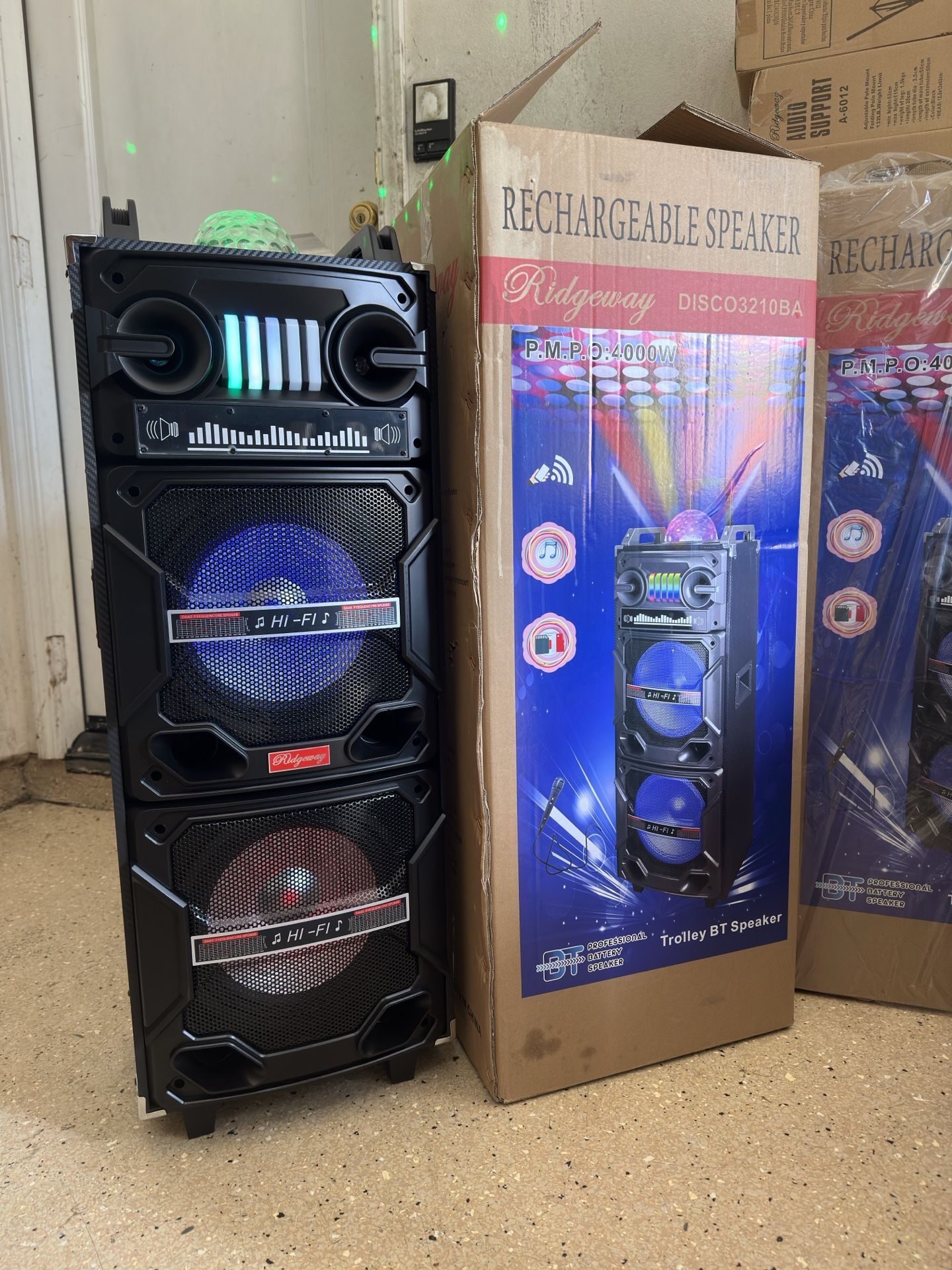 Wireless Trolly Speaker Dual 10” Woofer & Mic