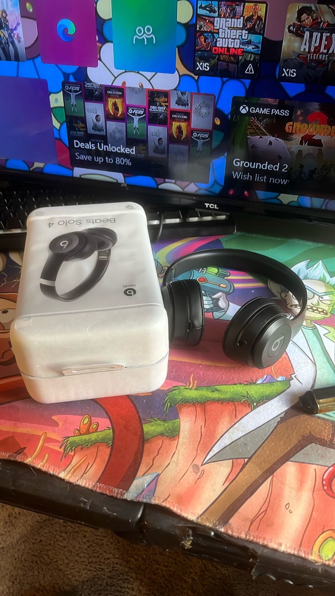 Beats Solo 4
