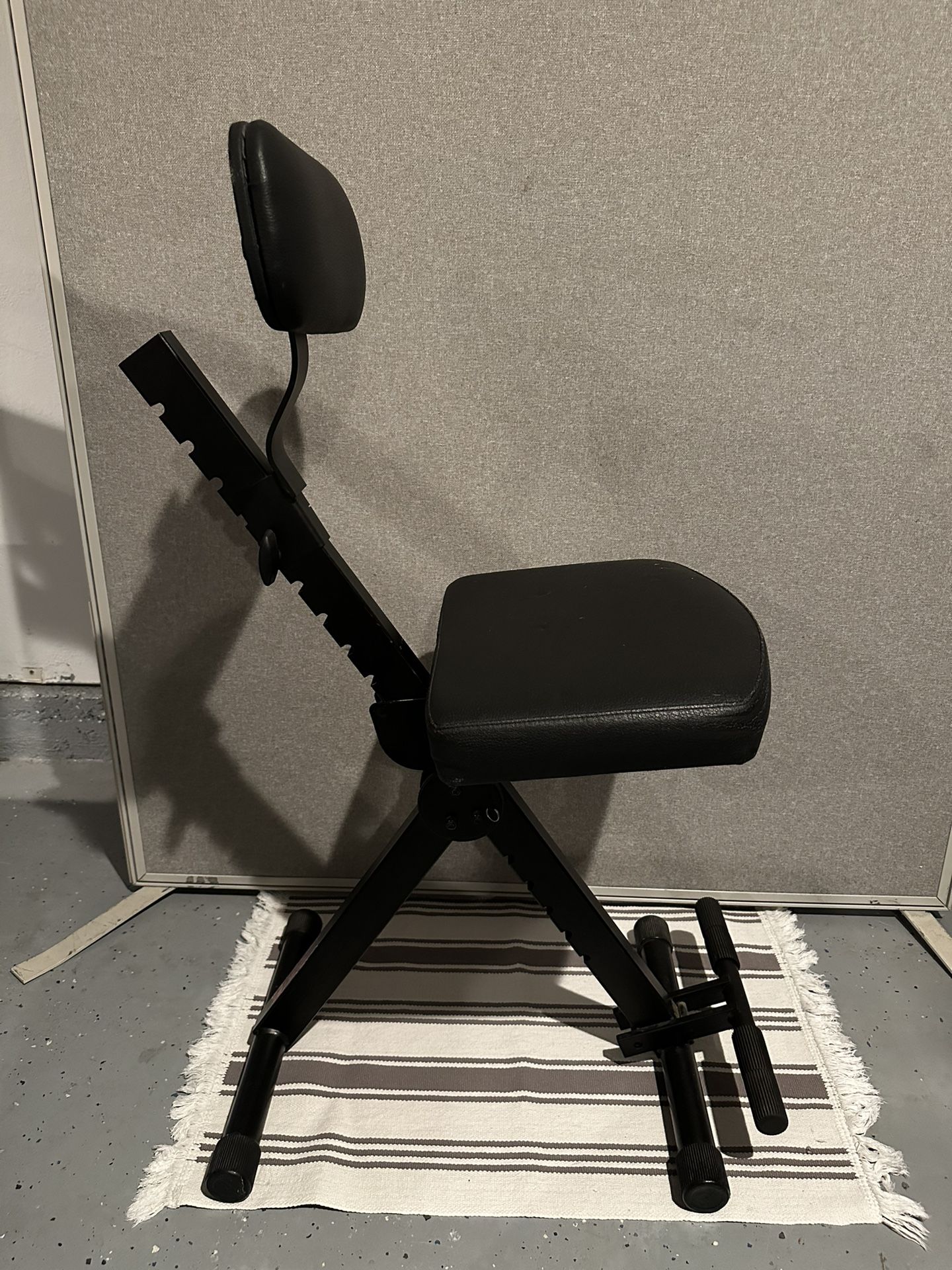 Quiklok Italian Music Chair