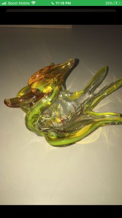 Glass swan