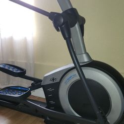 NordicTrack Elite 10.9i Elliptical