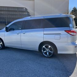 2016 Nissan Quest