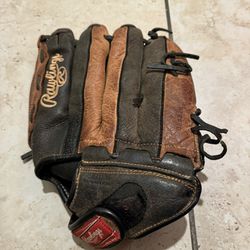 Rawlings 12 1/2 Inch Left Handed Glove