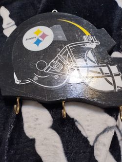 Pittsburgh Steeler Keychain Holder Wall Thing 15 Dollars 
