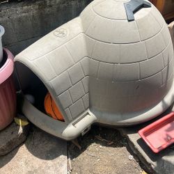 Dog House 