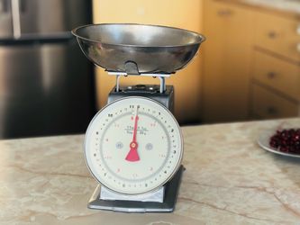 Kitchen Scale with Bowl Vintage