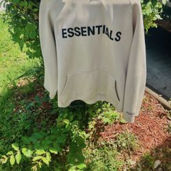 Essential Hoodie 