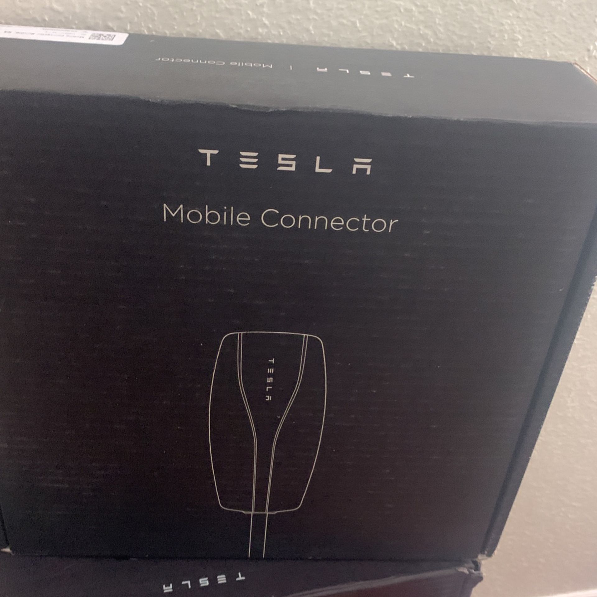 Tesla Mobile Connector 