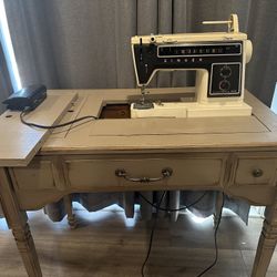 Sewing desk 