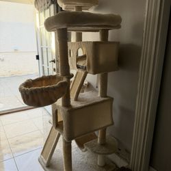 Cat climber trees with scratching posts