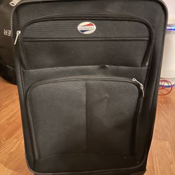 2 Suitcases One Large Check Bag And One Carry On