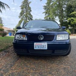 nice volkswagen jetta 2003 Manual cold air seat heating everything working detail on the windshield and in photos