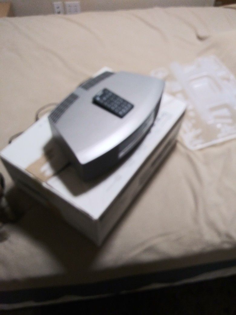 Bose Wave Music System Titanium Model 2009 Am Fm And Cd Player 
