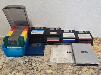 Floppy disks lot (134), LaCie USB Floppy disk drive, labels, holder