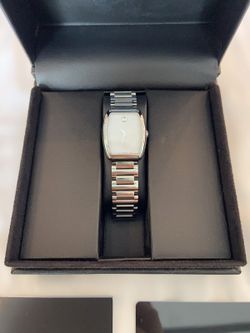 MOVADO Silver Ladies Watch Mother Of Pearl Women’s NEEDS BATTERY